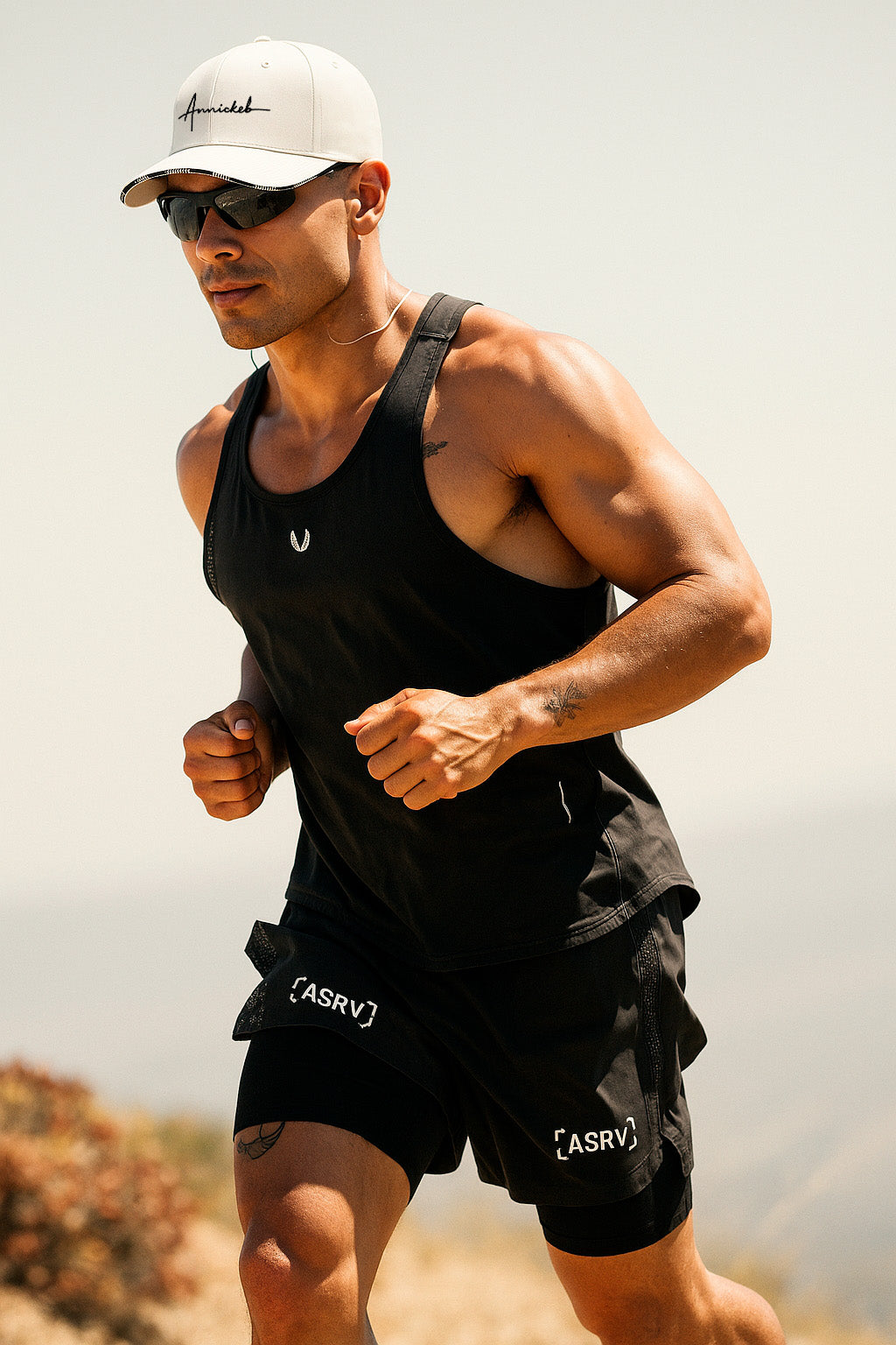 Boné Esportivo Branco e Preto Visual Clean, Tecido Respirável