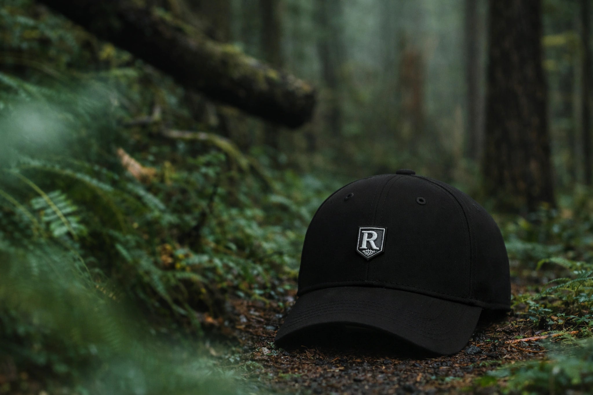 boné preto esportivo